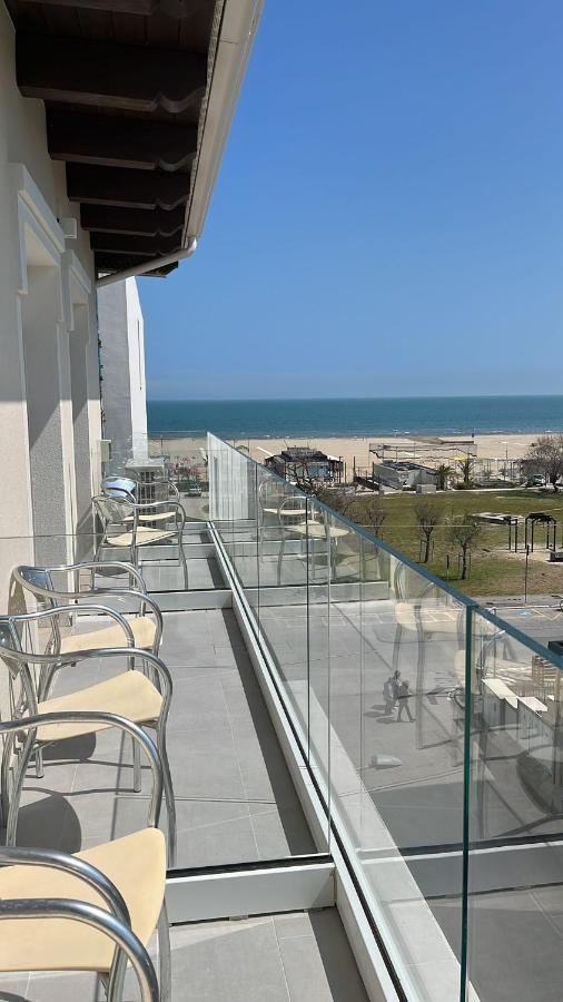 Hotel Vienna Rivazzurra Rimini Zewnętrze zdjęcie