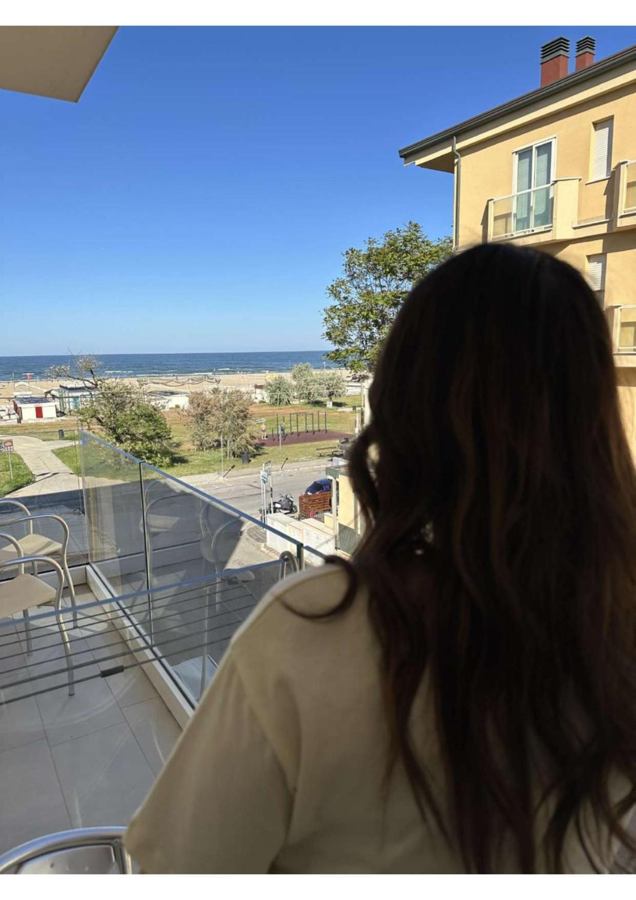 Hotel Vienna Rivazzurra Rimini Zewnętrze zdjęcie