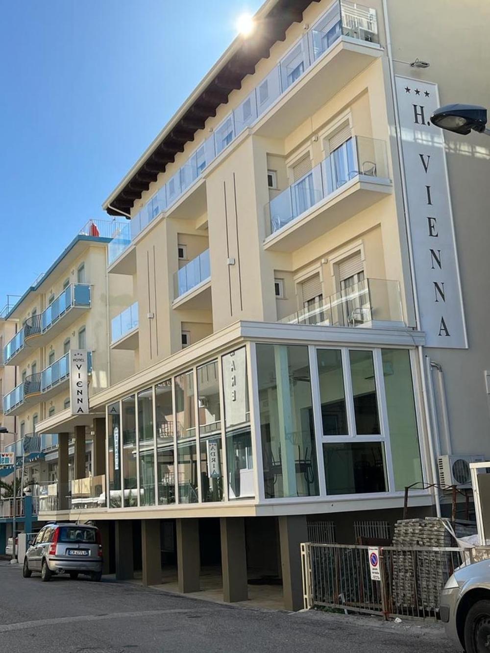 Hotel Vienna Rivazzurra Rimini Zewnętrze zdjęcie